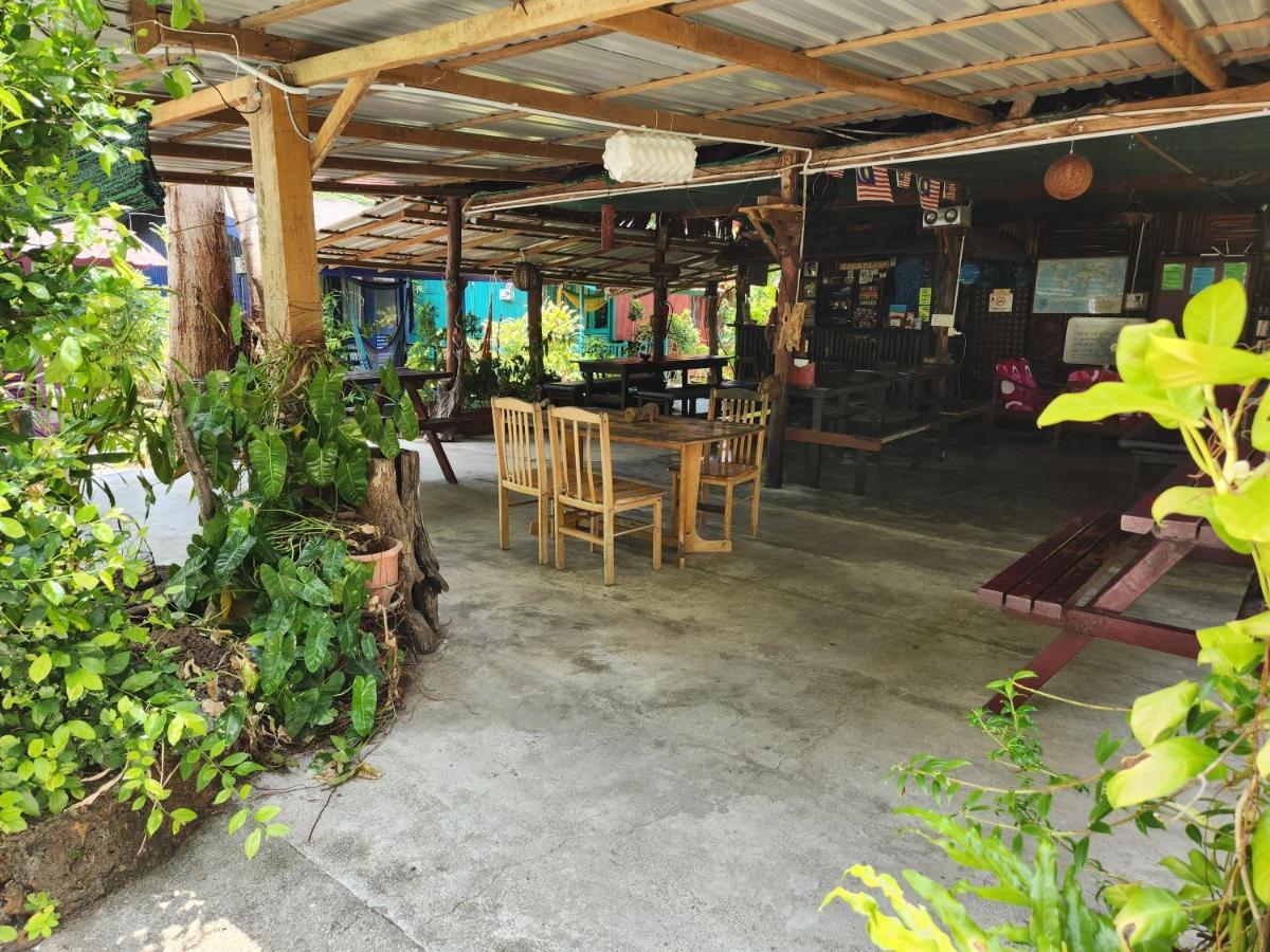 Gecko Guesthouse Pantai Cenang  Zewnętrze zdjęcie